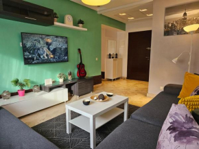 Lovely Modern Flat with Balcony, Casablanca